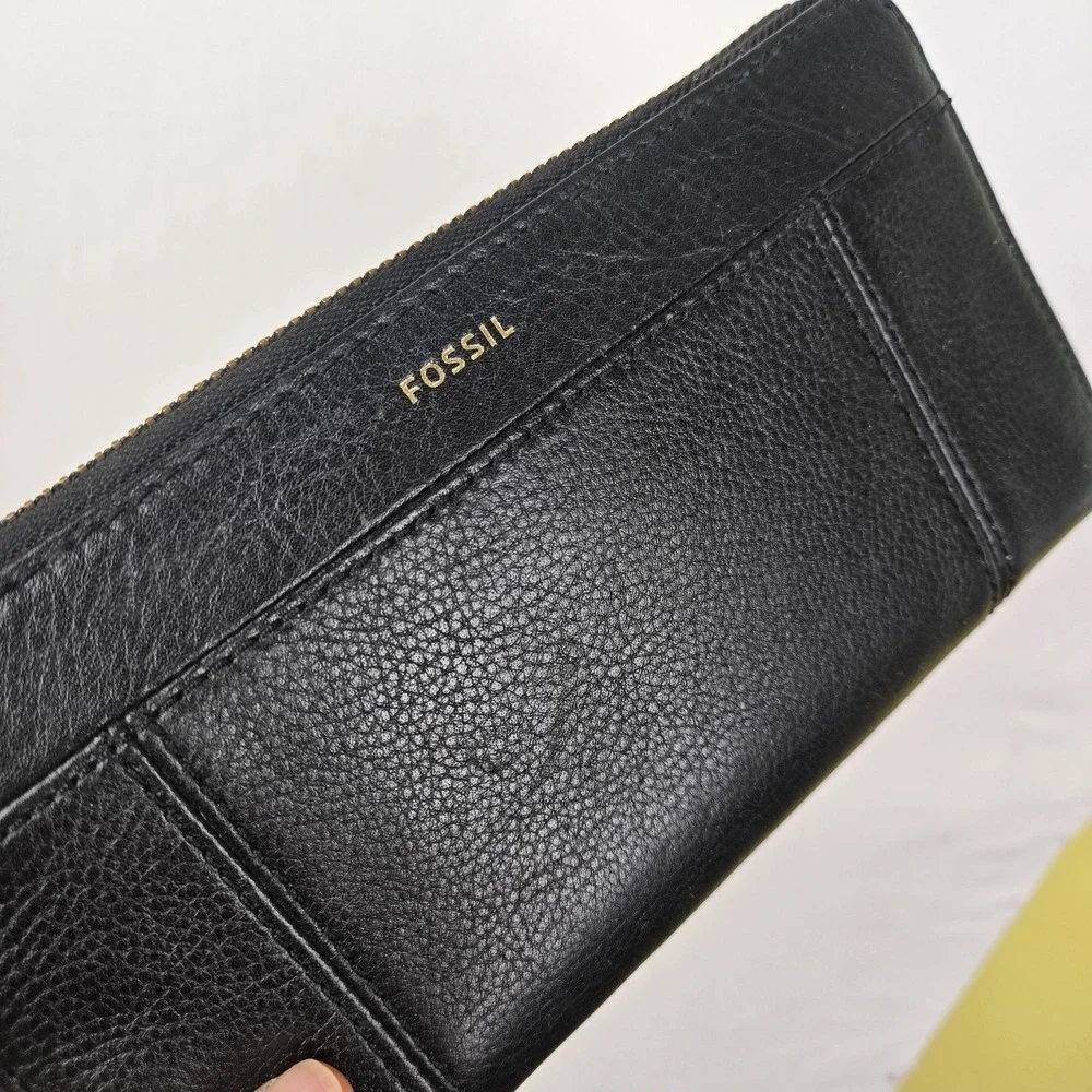 fossil black wallet zip around
